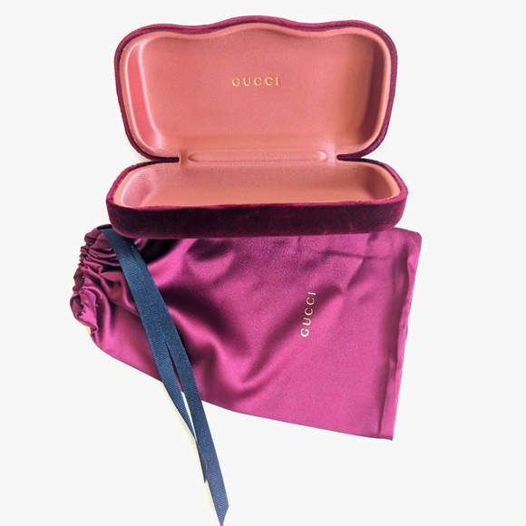 GUCCI Velvet Sunglass Eyeglass Case & Dust Bag Pouch 💕 Like new - Picture 3 of 3